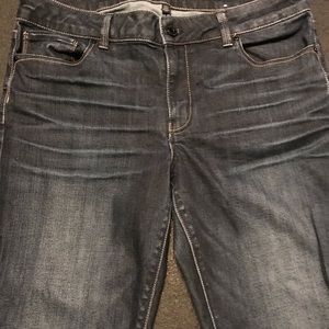 White House Black Market Skimmer Jean- Size 10
